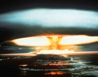 Strahlender Atommüll in Wüsten und am Meeresboden: Oppenheimers Erbe